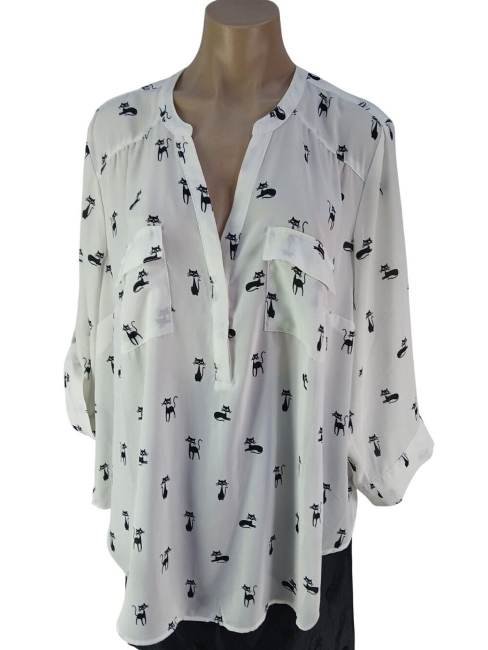 Torrid Harper White Blouse Black Cat Print V-Neck Roll Tab Sleeves Size 1 1X